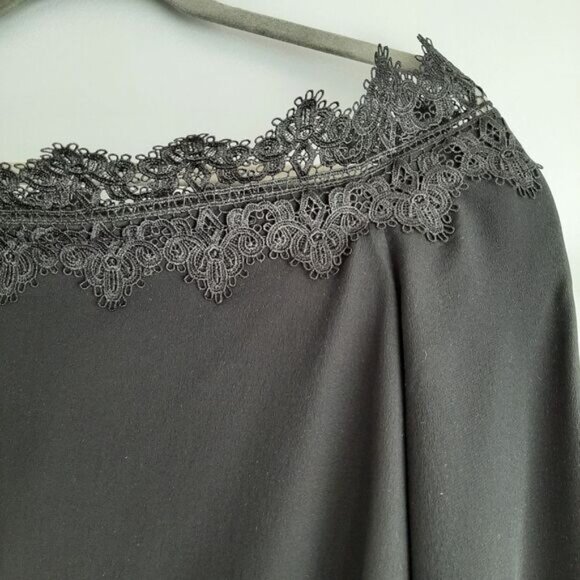 CAMI NYC / Silk Lace Trim Bell Sleeve A-Line Light Lined Blouse Top Black Sz M - Picture 4 of 14